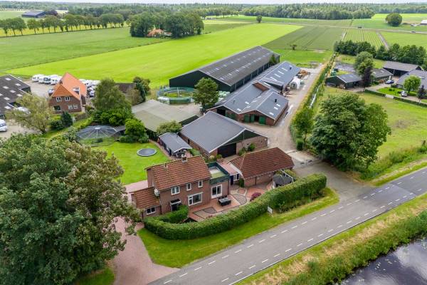 Agrarisch bedrijf Ommerkanaal Oost 16 Ommen