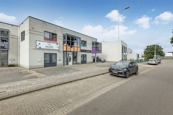 Bedrijfsruimte Dillenburgstraat 49- 51 Eindhoven