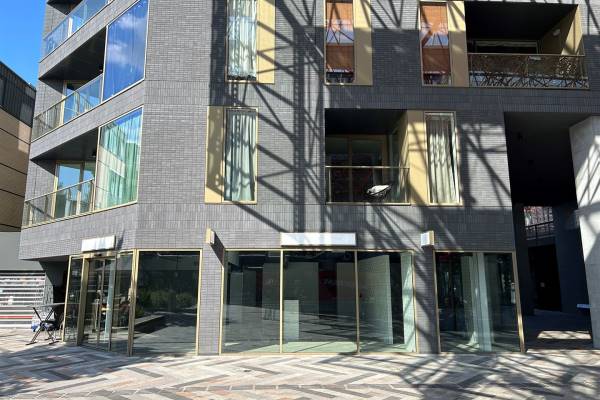 Winkelruimte Stationsplein 42 Almere