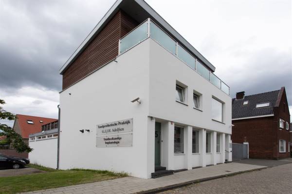 Maatschappelijk vastgoed Wilhelminastraat 55- 57 Enschede