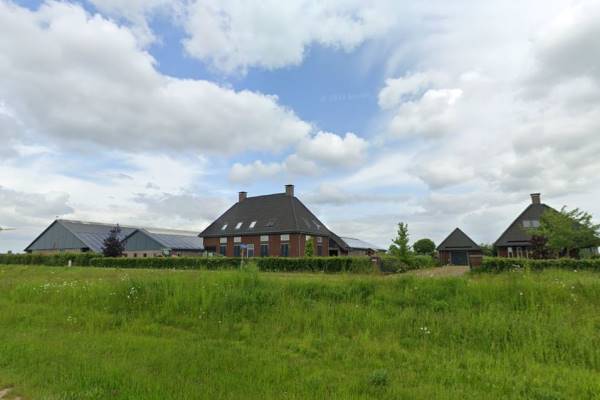 Agrarisch bedrijf Voorsterklei 13-15 Voorst (Gem. Voorst)