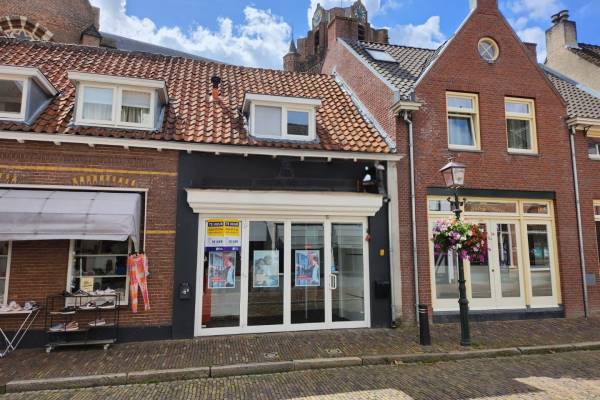 Winkelruimte Klooster Leuterstraat 12 Wijk bij Duurstede