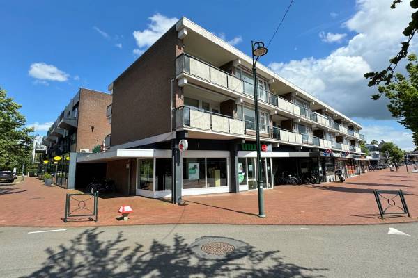 Winkelruimte Rijksstraatweg 142 Haren (GR)