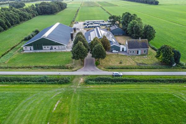 Agrarisch bedrijf De Hardenweg 4 Ruinerwold