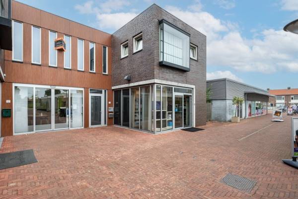 Winkelruimte Oranjeplein 12 Stellendam