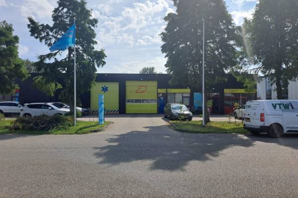 Bedrijfsruimte J.D. van der Veenstraat 30 Winschoten