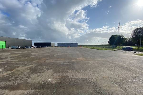 Verhard buitenterrein Westlanderweg Middenmeer