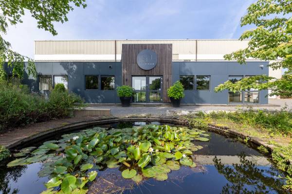 Bedrijfsruimte Kanaaldijk Zuid 1-c Son en Breugel