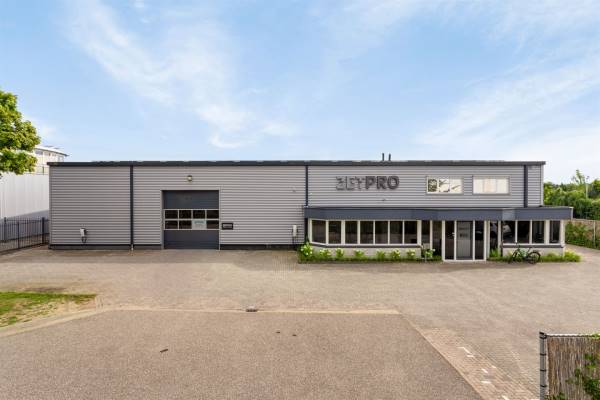 Bedrijfsruimte Ambacht 3 Zaltbommel