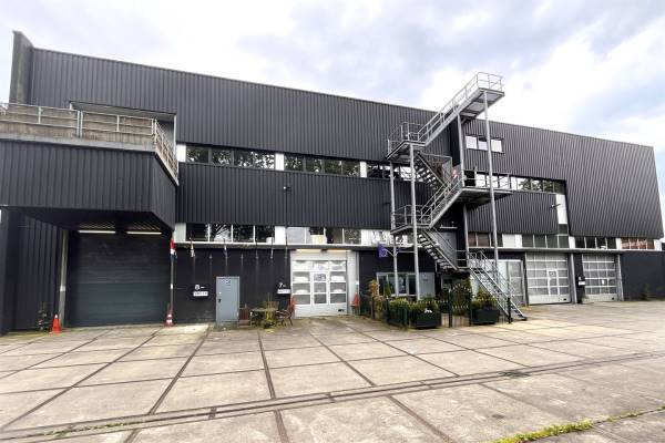 Bedrijfsruimte Neutronstraat - 7 Groningen