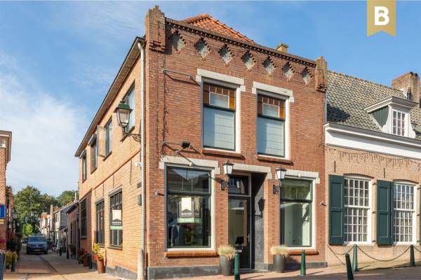 Bedrijfsruimte Markt 20 Tholen