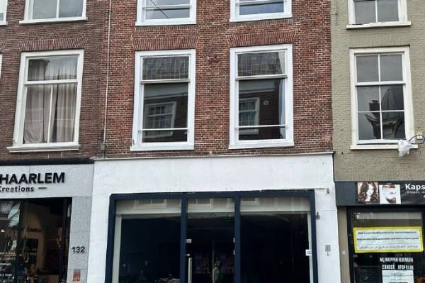 Winkelruimte Grote Houtstraat 130 Haarlem