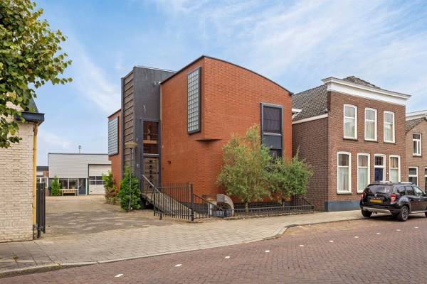 Bedrijfsruimte Loeffstraat 11 Waalwijk