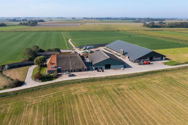 Agrarisch bedrijf Van Harinxmawei 2 Waaxens