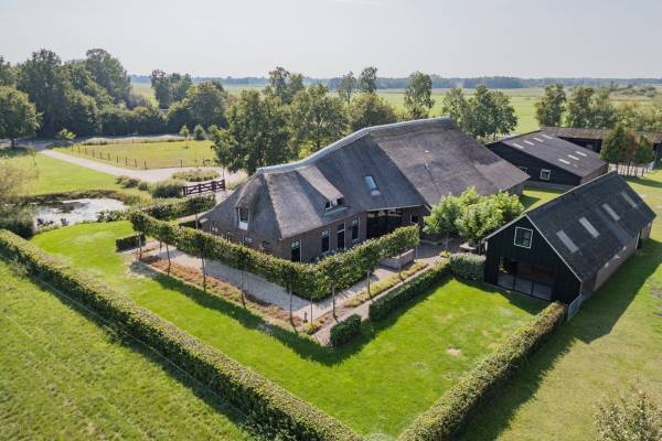 Agrarisch bedrijf Roekebosscheweg 6 Wanneperveen