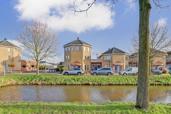 Kantoorruimte Pfinztalstraat 18 Leerdam