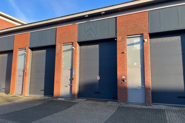 Bedrijfsruimte Kaasmakerstraat 18 Hoogvliet Rotterdam