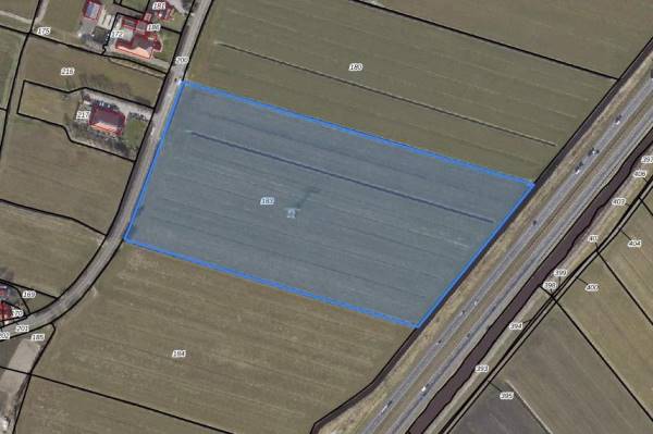 Agrarische grond Straatweg Eesterga