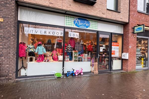 Winkelruimte Genderenplein 14 Hoofddorp