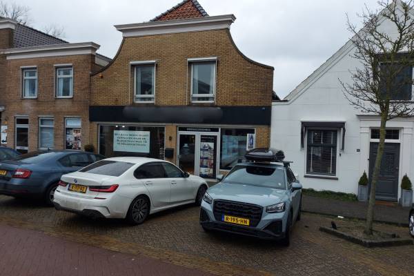 Winkelruimte Dorpsstraat 9 Hellevoetsluis