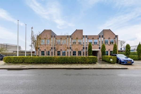 Bedrijfsruimte Christiaan Huygensstraat 4 Strijen