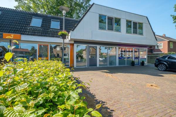 Kantoorruimte Burg.Baron van Dedemstraat 1-G Nieuwleusen