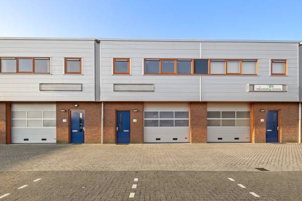 Bedrijfsruimte Neon 15 Oud Gastel
