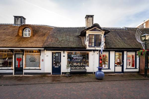 Winkelruimte Laanstraat 25 Baarn