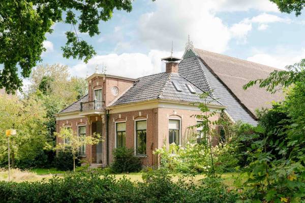 Bedrijfsruimte Haadstrjitte 2 Feanwâlden