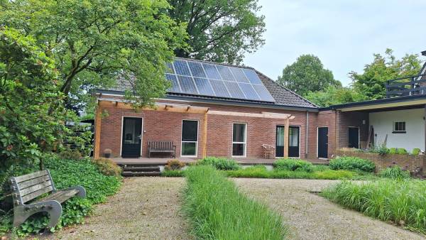 Kantoorruimte Rijksstraatweg 104-C Voorst (Gem. Voorst)