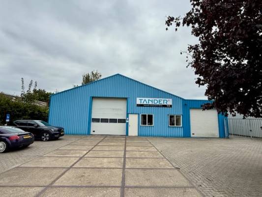 Bedrijfsruimte Plantweg 1 Biddinghuizen