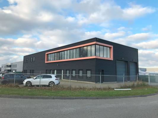 Bedrijfsruimte Provinciënbaan 25 Rijen