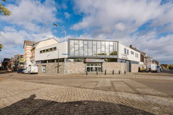 Bedrijfsruimte Prins Clausstraat 114 Hoensbroek