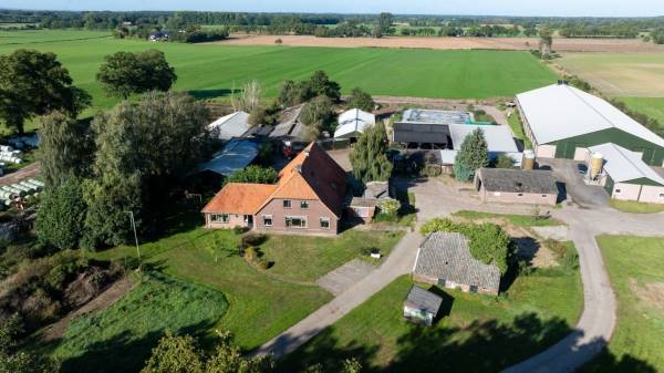 Agrarisch bedrijf Mussenberg 3- 3A Laren (GE)