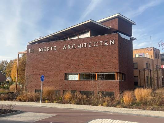 Kantoorruimte Molenstraat 124 Borne