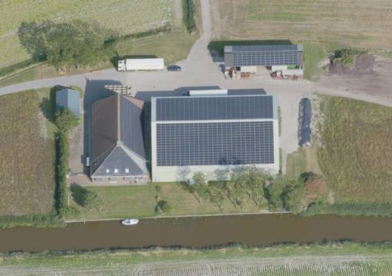 Agrarisch bedrijf Riedsterweg 8 Dongjum