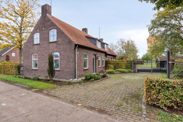 Bedrijfsruimte Roggelsedijk 9 Meijel