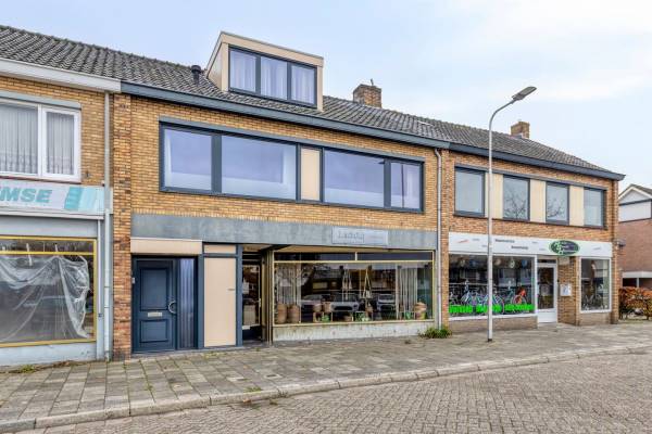 Winkelruimte St Lucasplein 10 Hoogerheide