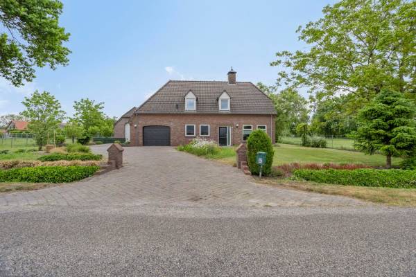 Agrarisch bedrijf Jan van Havenstraat 33 Ommel