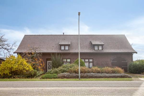 Agrarisch bedrijf Vreedepeelweg 19 Beringe