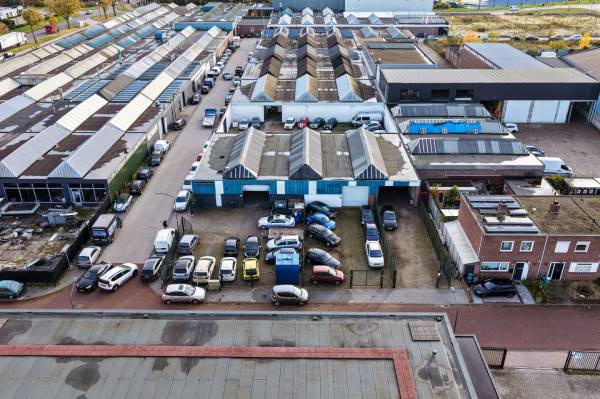 Bedrijfsruimte e Indumaweg 1 Helmond