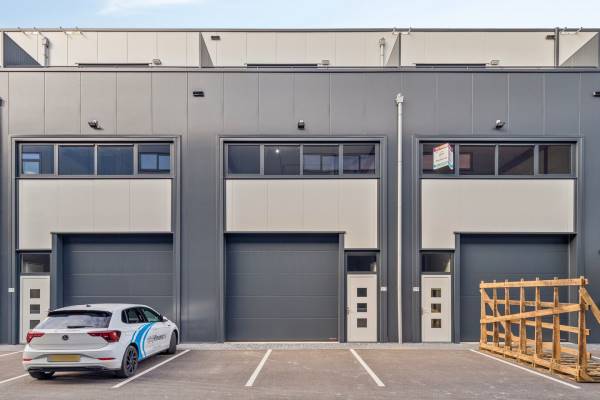 Bedrijfsruimte Kabelweg 57 Roelofarendsveen