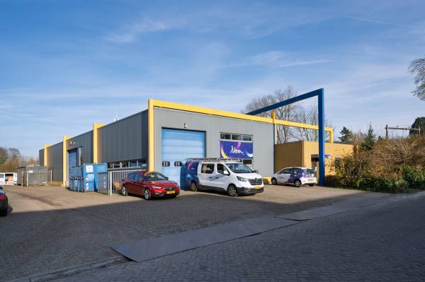 Bedrijfsruimte Rhienderstein 16 Brummen