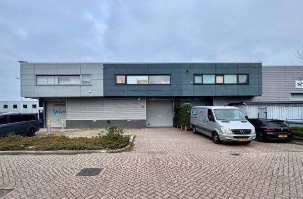 Bedrijfsruimte Fermiweg 12 Spijkenisse