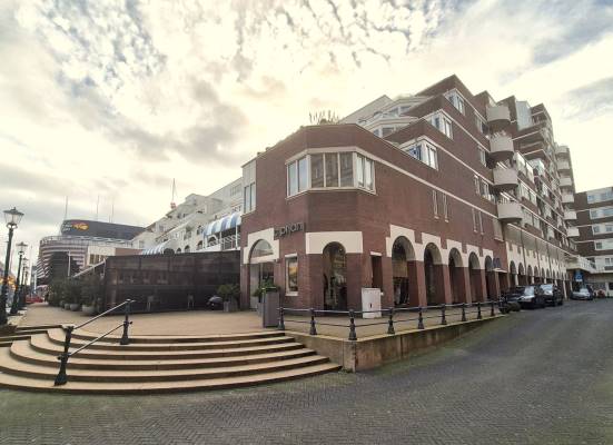 Winkelruimte Gevers Deynootplein 131 Den Haag