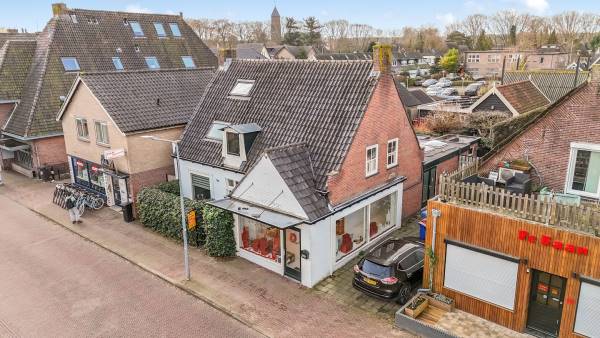 Winkelruimte Lindenlaan 52-a Huizen