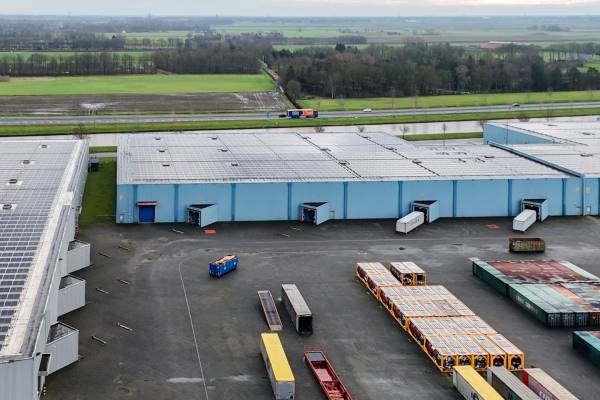 Verhard buitenterrein Spoorhavenweg 17 Veendam