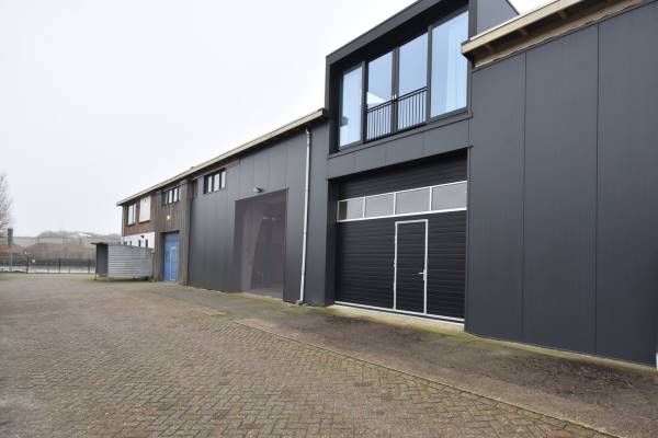 Bedrijfsruimte Mr. W.M. Oppedijk van Veenweg 20-D Burgum