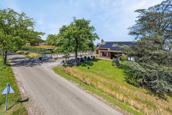Maatschappelijk vastgoed Gagelweg 15 Steenbergen (NB)