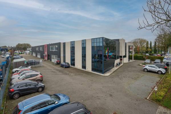 Bedrijfsruimte Dr. Nolenslaan 136 Sittard